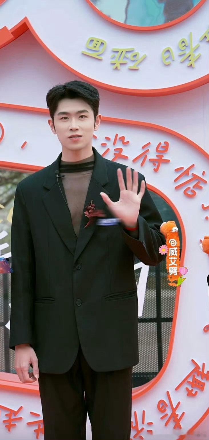 沈阳游乐园NPC比爱豆还会营业沈阳游乐园NPC玩的这么大吗 沈阳游乐园NPC营业