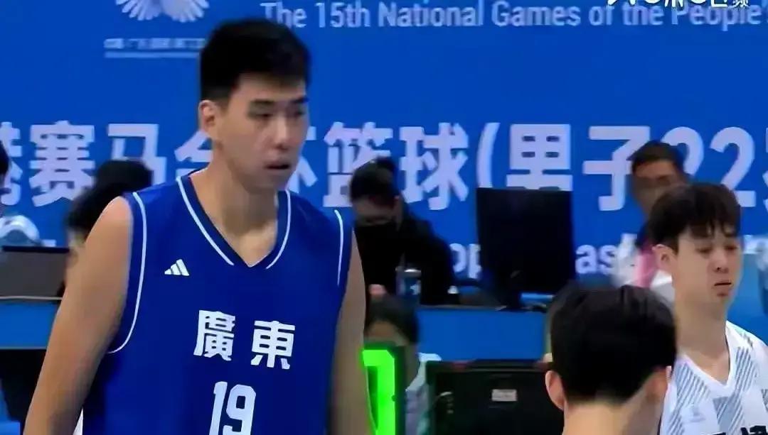 四年没进总决赛。
 
就为了练那几个姓张的新人。
 
总有人问，辽宁咋不学广东，