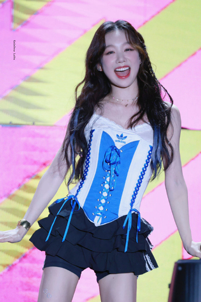 徐梦洁想再回到聚光灯下 聚光灯就该为这样努力又真诚的女孩亮起，徐梦洁重回舞台，一