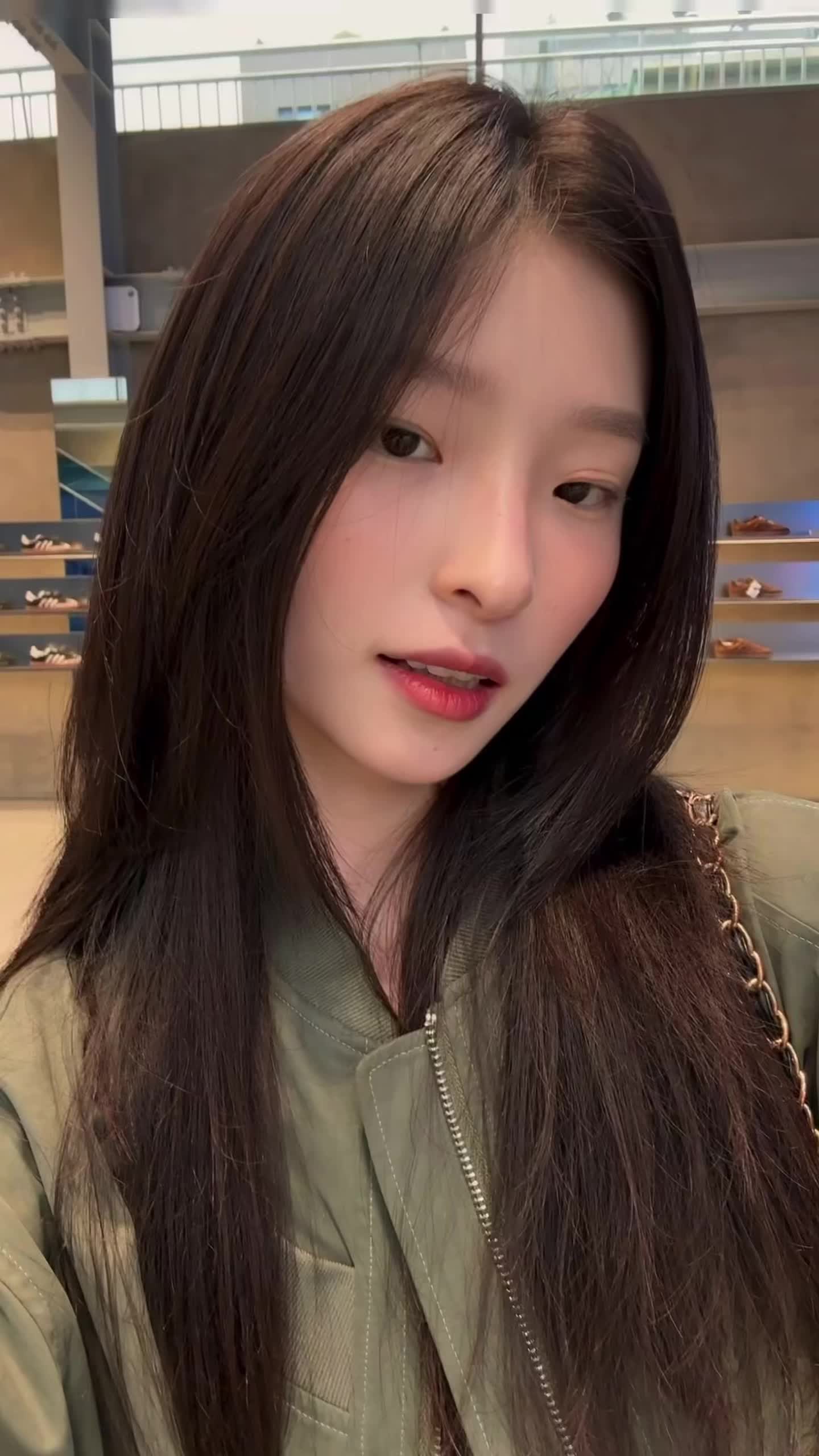 谢谢你韩国斯密达 让我一个月之内没了两把伞