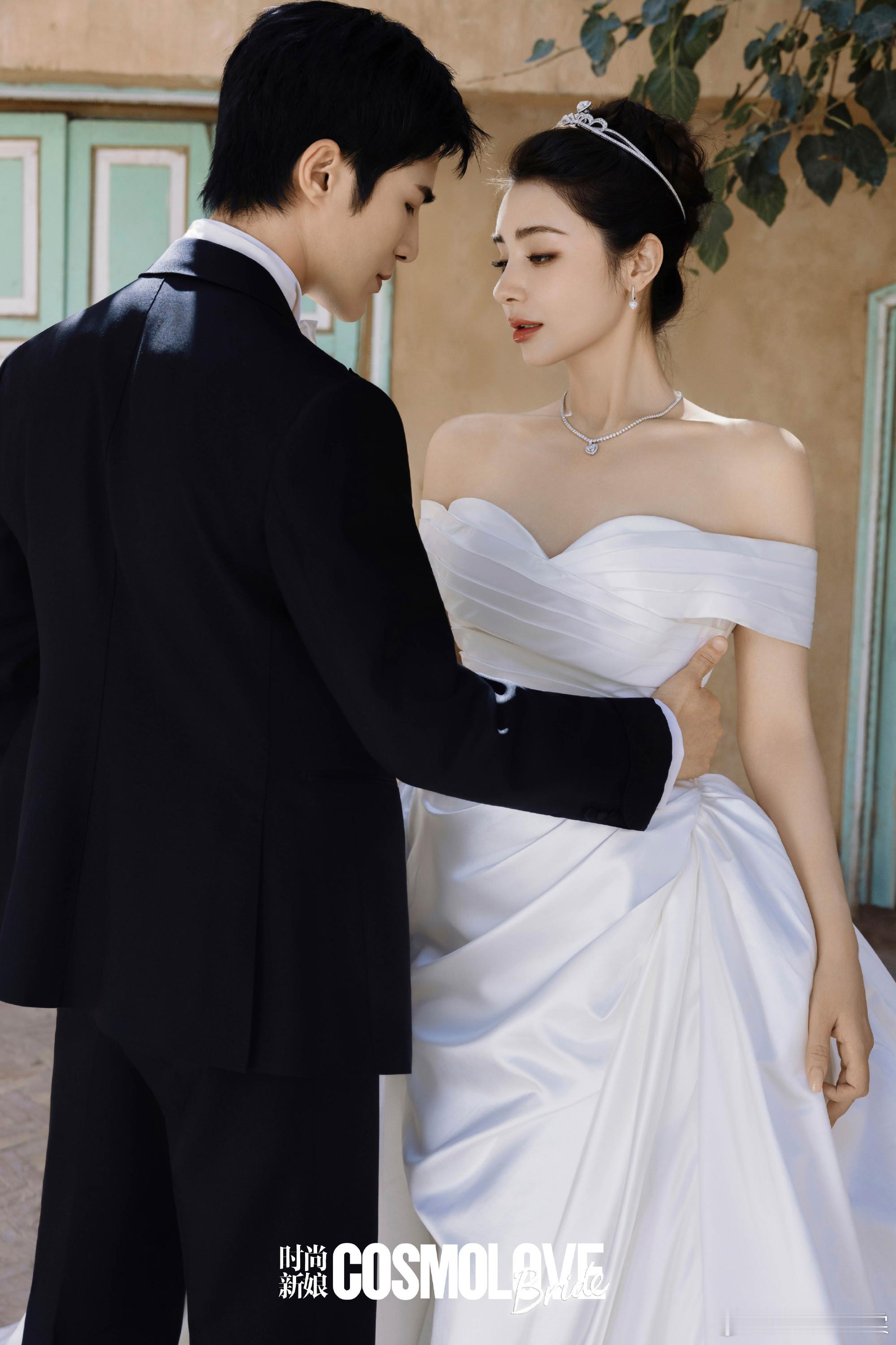 姜潮&麦迪娜官宣补办婚礼2026年8月3日二人同步官宣：婚礼时间：8月12日（姜