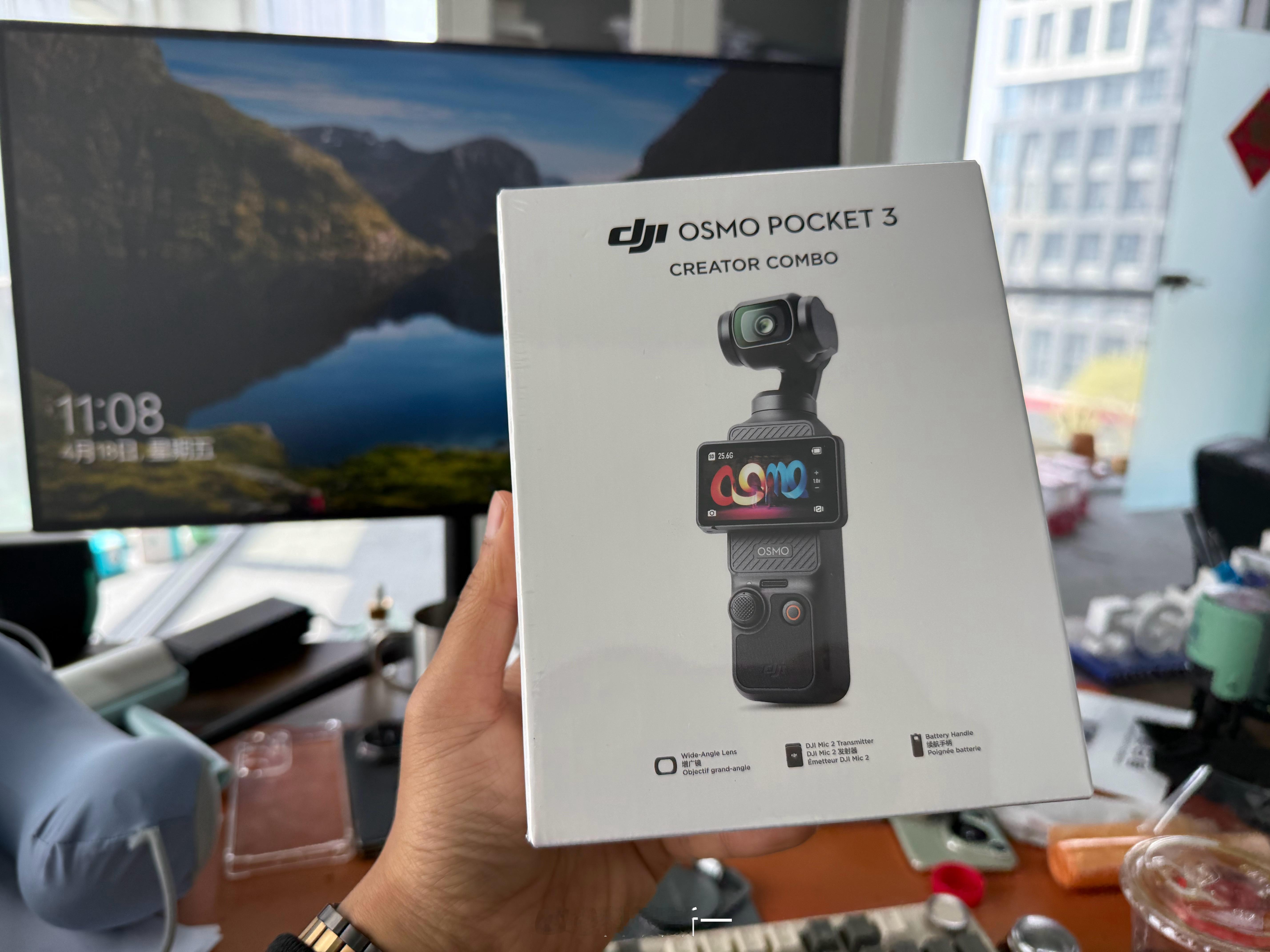 又买了一个Pocket3，今年公司的设备预算太充足了，不知道买啥好，就瞎买着玩[