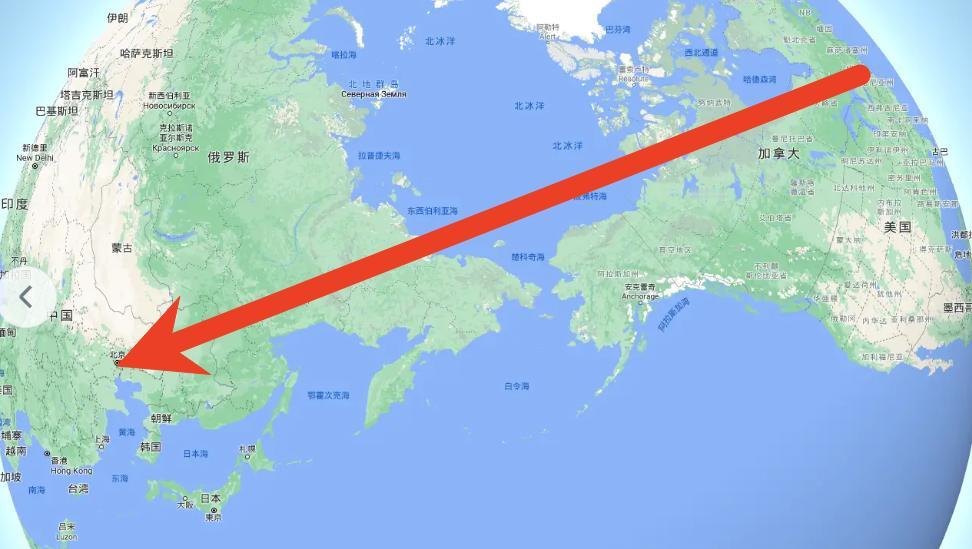 从安德鲁斯空军基地飞往北京，全程1.1万多公里，按照巡航时速推算，起码要在天上待