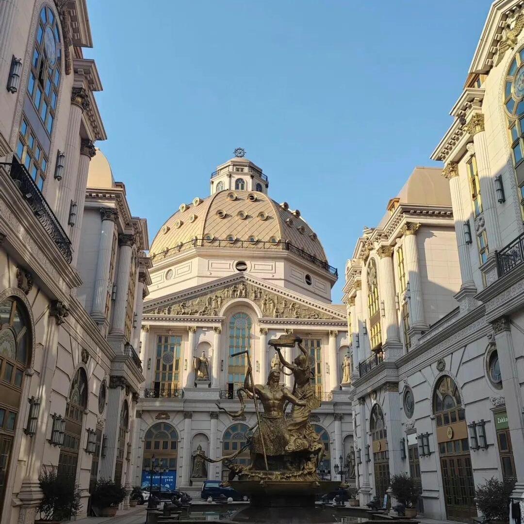 崇洋媚外，现在来了代价！
15亿血本无归！上海“小欧洲”5年变鬼城，谁杀死了这个