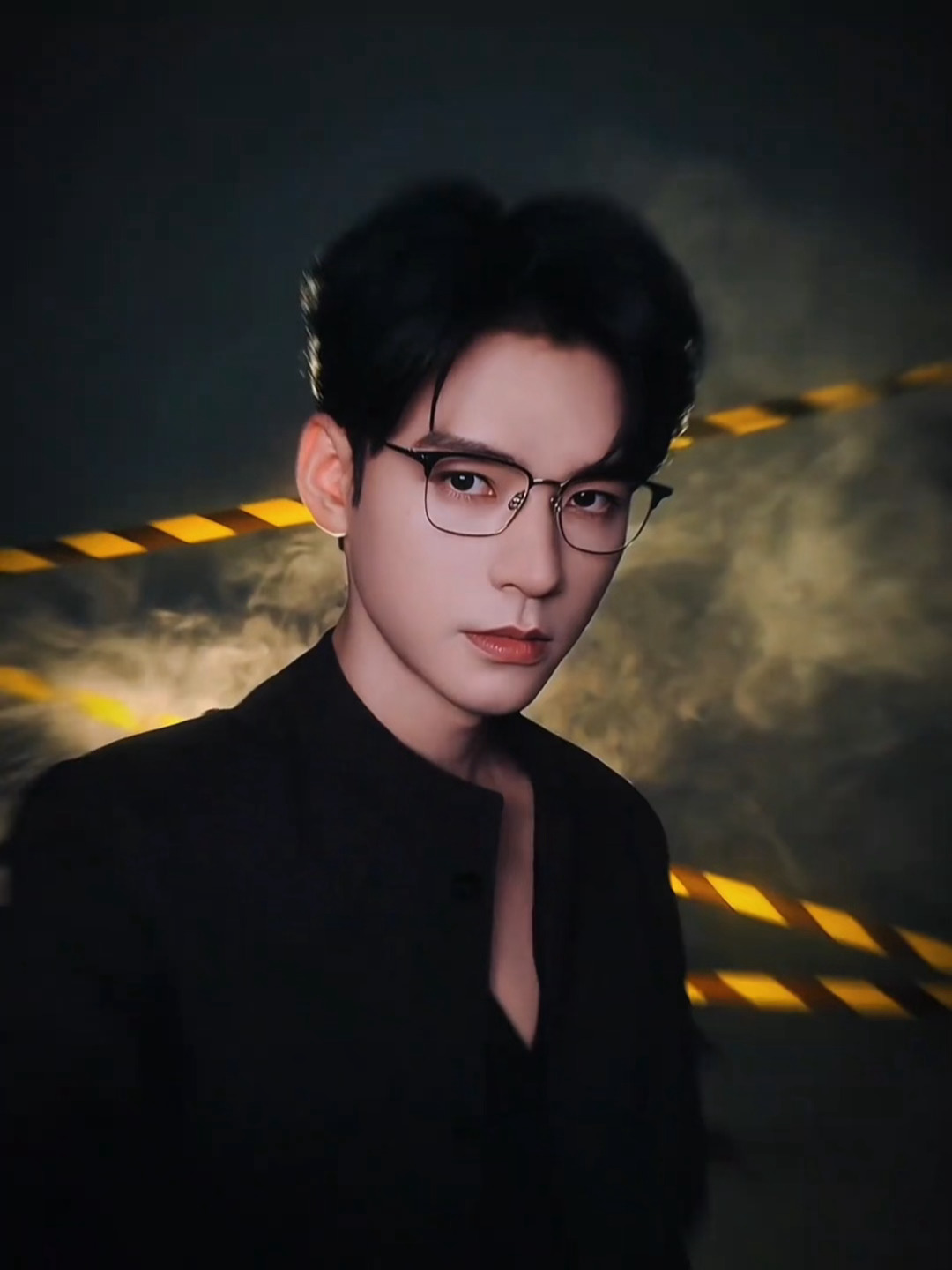 龚俊这个推眼镜完全daddy级别的龚俊推眼镜完全daddy级别