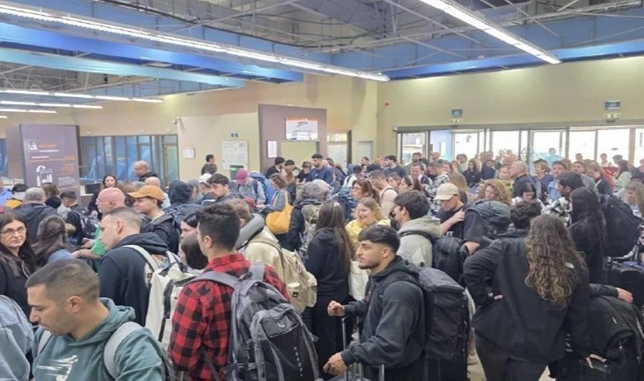 约旦也开始反水了？大批以色列人被滞留机场，这次真的热闹了！

约旦当局临时取消了