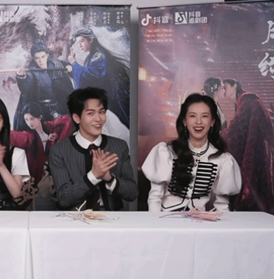 曾舜晞捧场曾舜晞好会给人提供情绪价值曾舜晞听完自我介绍立刻暖心鼓掌，大方夸赞单押