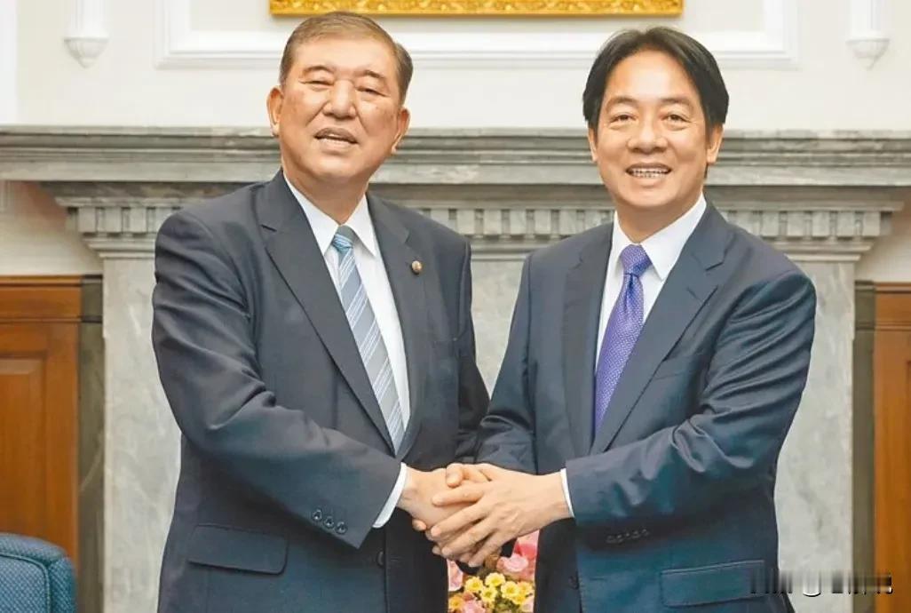 想染指台湾问题的日本首相石茂破，怎么也没想到，短短两天内，不仅遭遇中国的强力警告