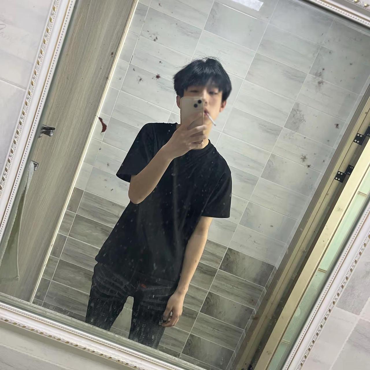 谁懂大小眼的痛。。