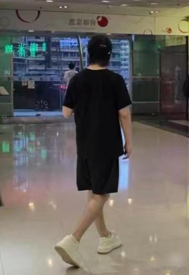 据说这个是窝呃昨天的照片 
