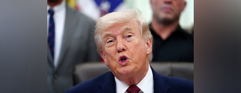 【#特朗普称对伊结束战争没有时间表#】当地时间4月22日，美国总统特朗普在接受该