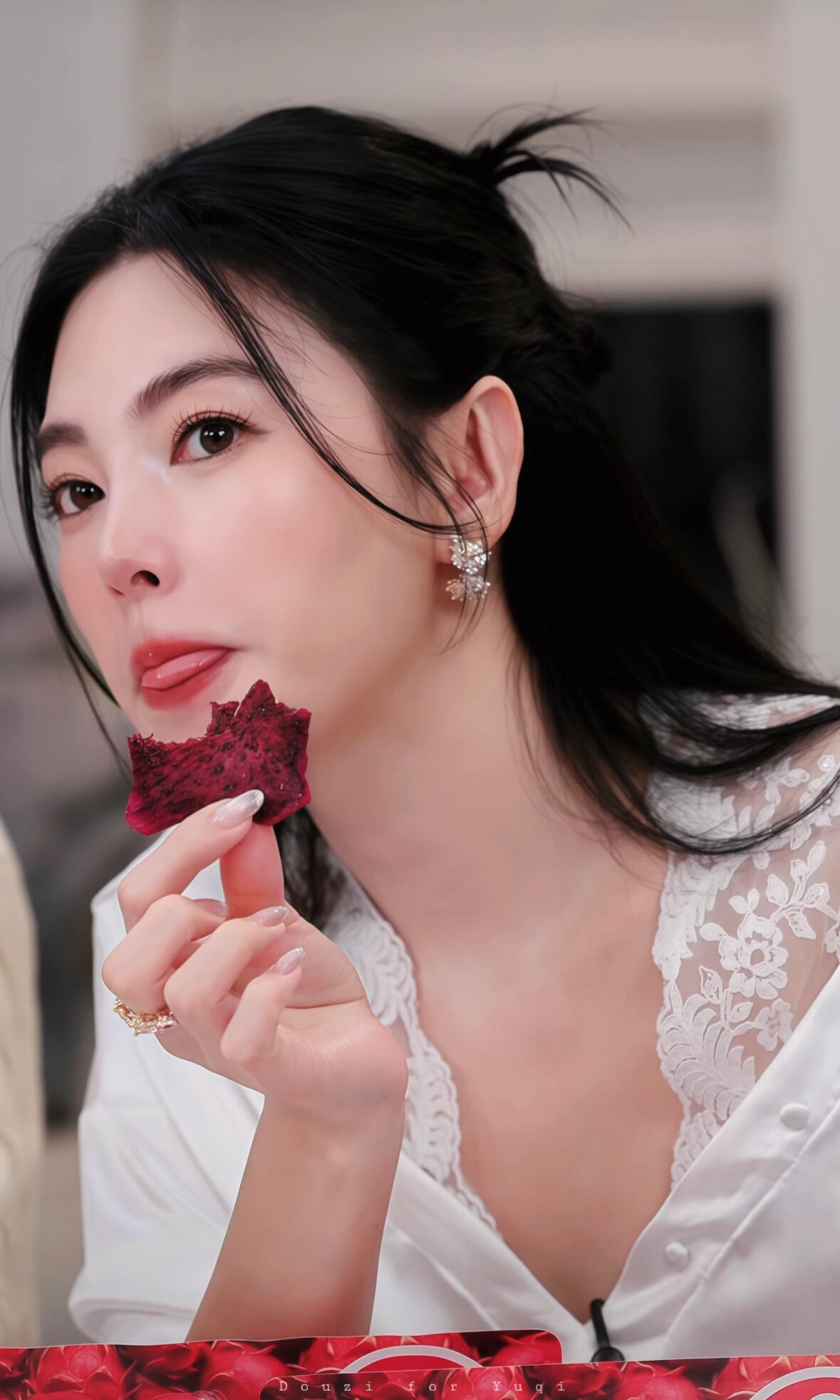 张雨绮真的好嫩 