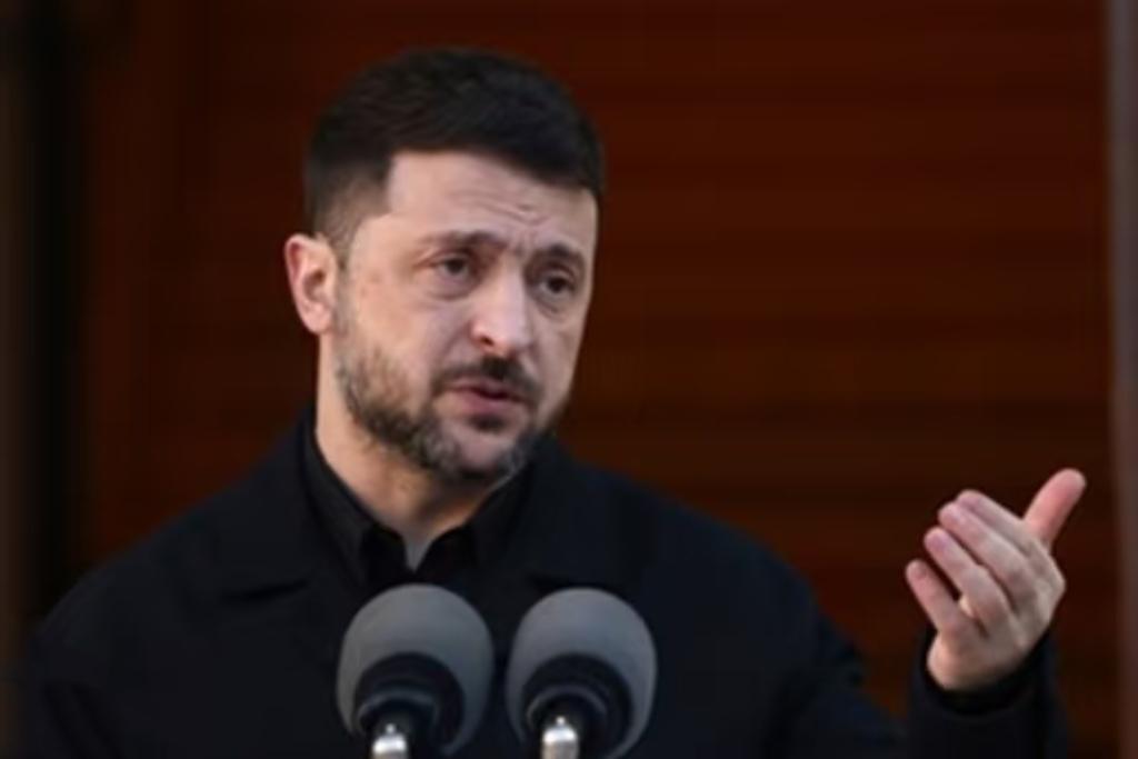 突发 打着打着突然要“中场休息”了？  
泽连斯基突然呼吁“短期停火”，说想给老