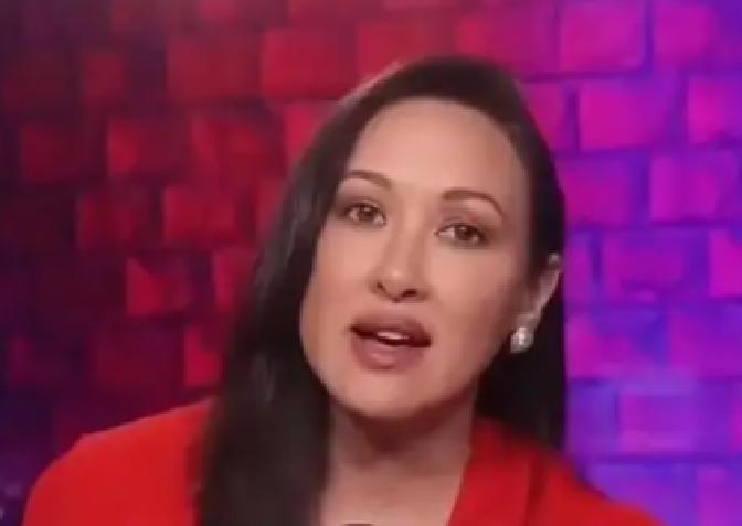 突发！突发！美媒一段直播片段刷屏，现场把多年绕着走的话题当场挑明！
 
据最新报