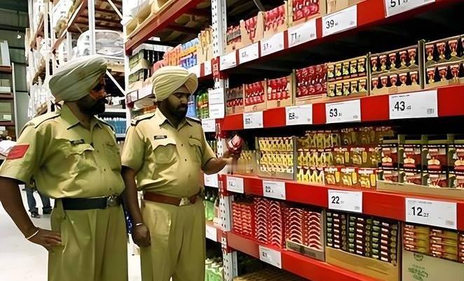 反超美国！中国成为印度最大贸易伙伴，贸易逆差创新高
 
据印度最新公布的数据，2