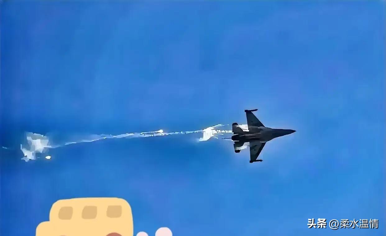 伊朗空军出动了。
当地时间3月1日，伊朗伊斯兰共和国军队发表声明称，伊朗空军对波