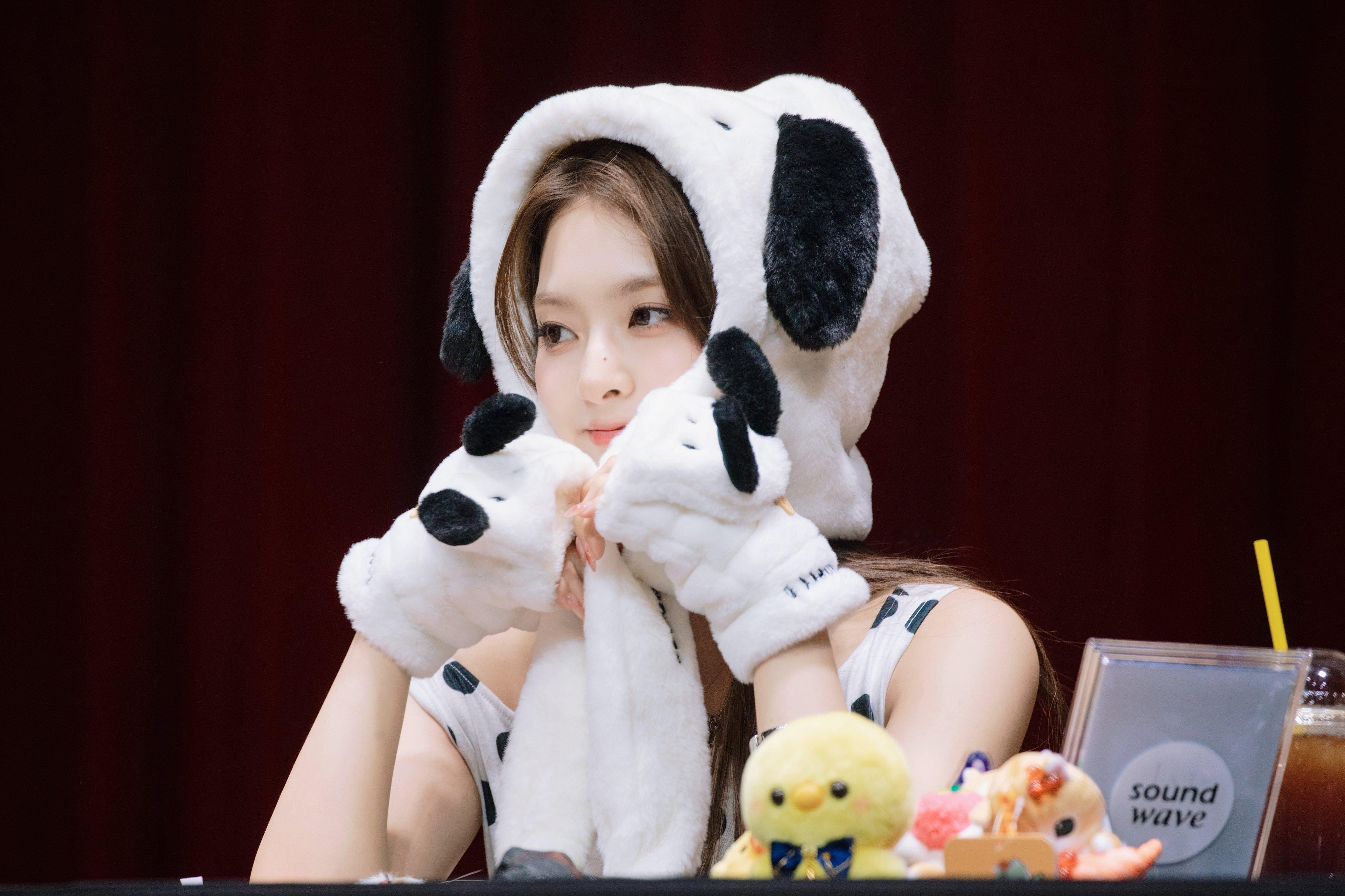 李娜炅 🐣李娜炅0601生日快乐 260601 生日贺图©1210xxHe/e