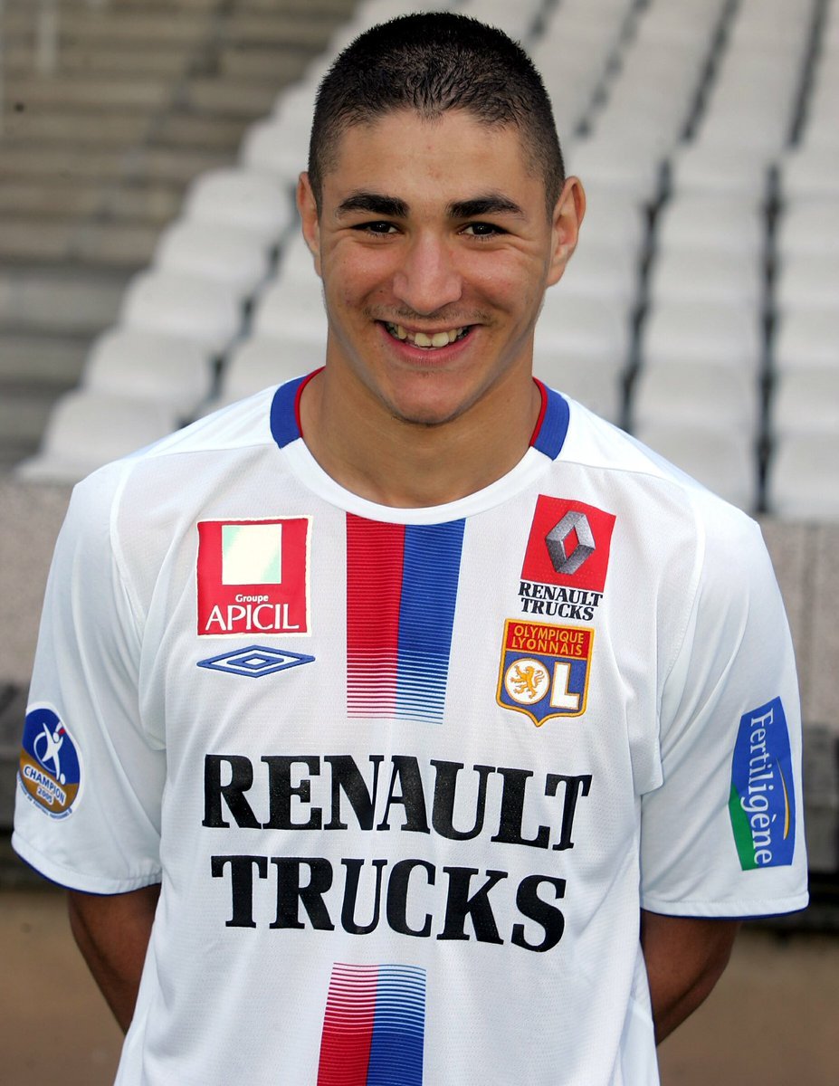 初出茅庐的本泽马冷足-时光机