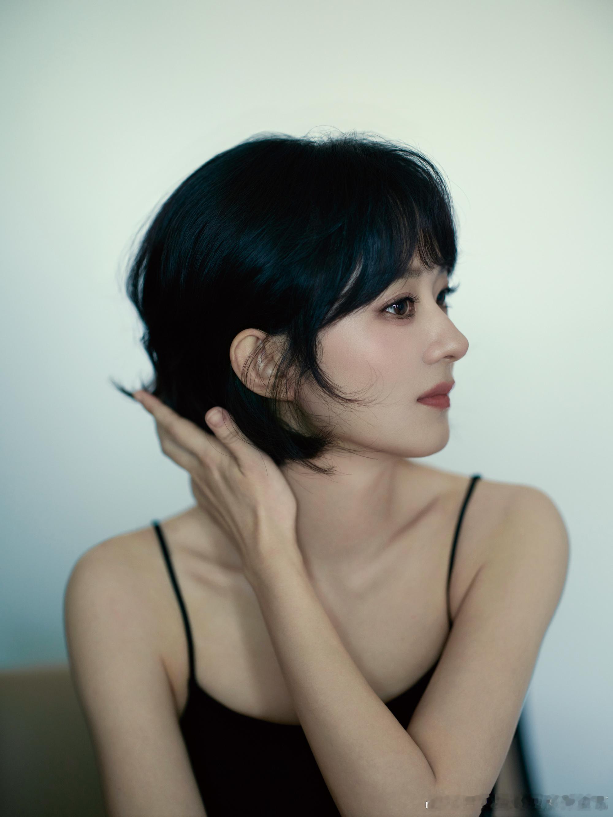 橹穆心率挑战登上热搜，该梗出自TF家族夏日运动会的不心动测试，橹穆即王橹杰与穆祉