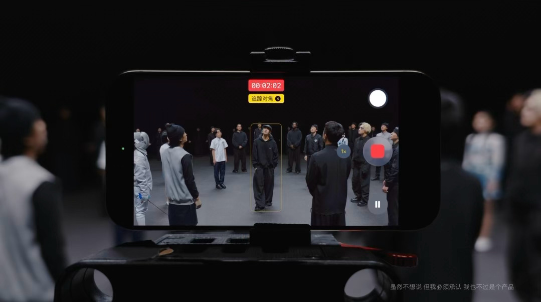 王嘉尔走到哪新iPhone拍到哪看王嘉尔新单《Thank You》MV花絮，真的