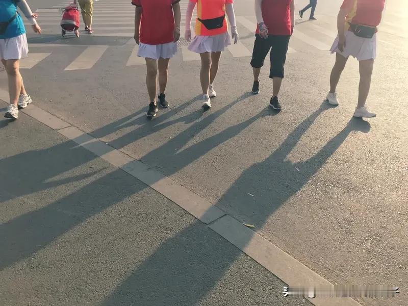 今日运动打卡 今日运动打卡，我选择来一场有仪式感的。想起2026年元旦深圳大鹏新