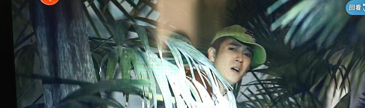 求求了，别再把《暗潮缉凶》当爽剧看了！
你以为它在拍警察抓坏蛋？
错了，它是在扯