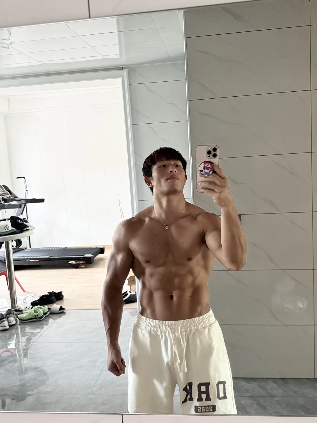 周末多打一小时🏀肌更薄了