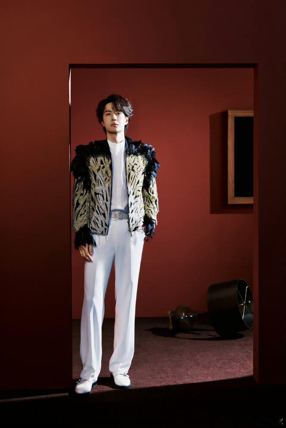 大年初一春晚明星的次日微指  王一博稳居第一 