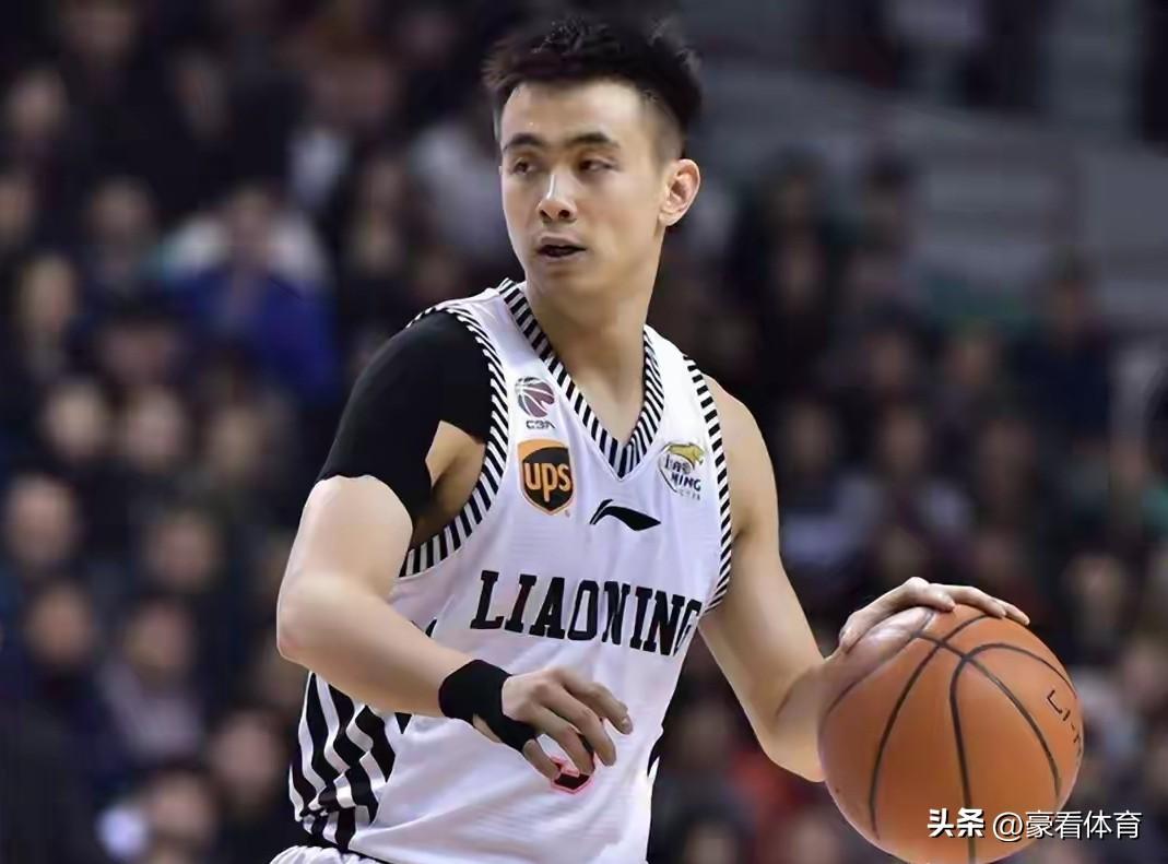 客观分析，辽宁男篮下赛季六后卫战术地位重要程度。
1、赵继伟
绝对核心，即使放在