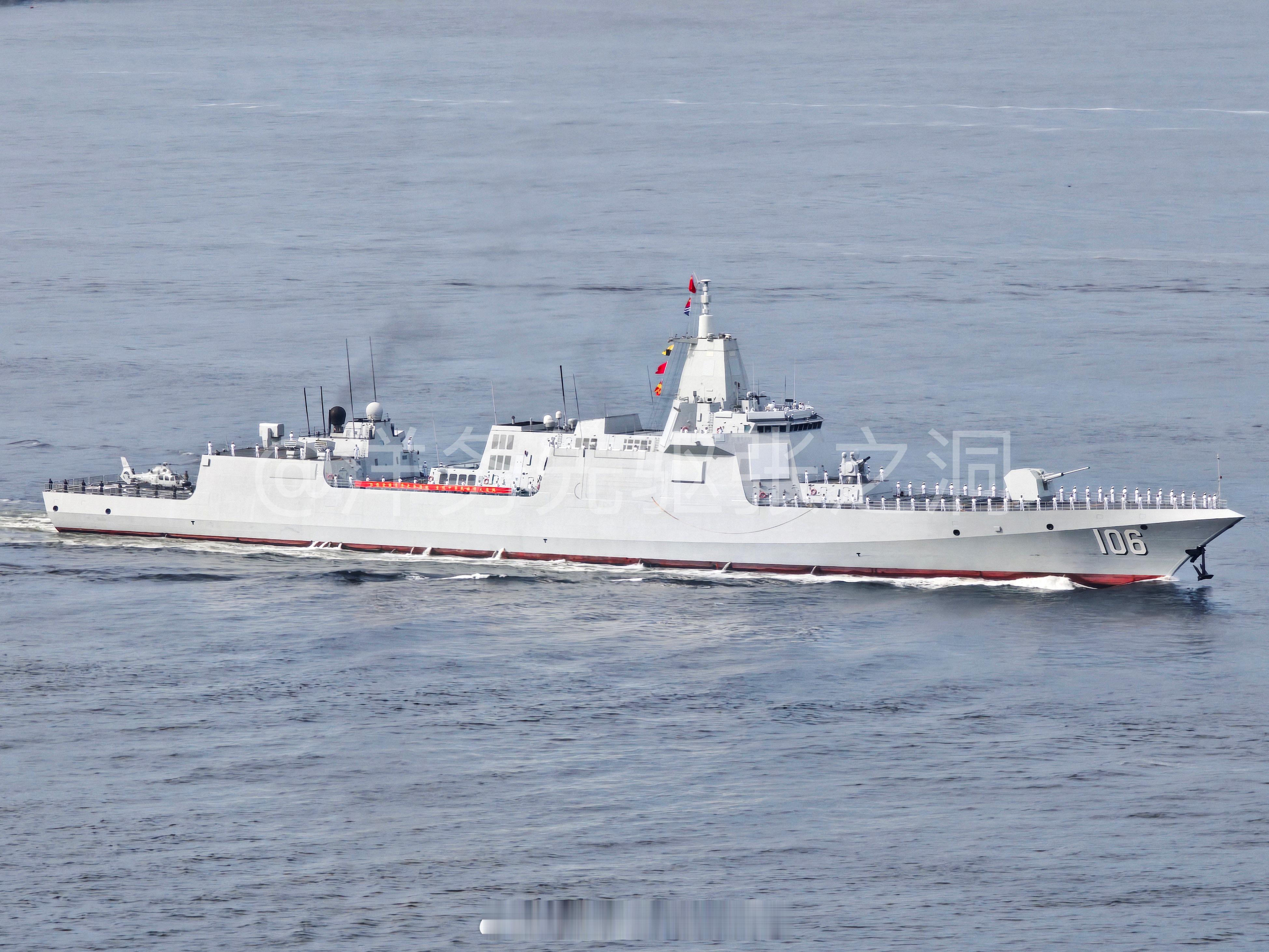 2025年度大国重器影像盘点微盘点 055作为全球领先水平的主战舰艇，颜值也是非