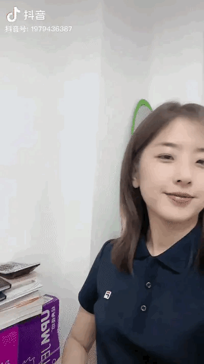 有没有一个女孩子，让你看上一眼就有种要谈恋爱的感觉啊？