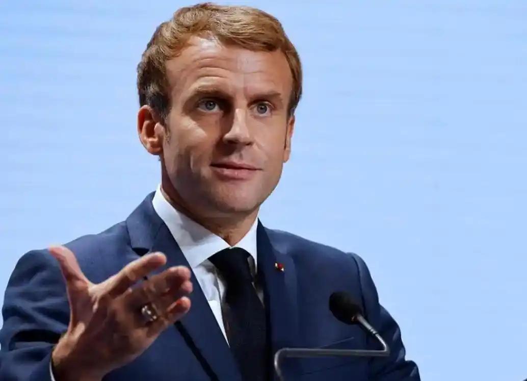 放弃欧洲对付中国！特朗普，这货是把你当傻子。G7峰会结束后，法国总统马克龙在接受