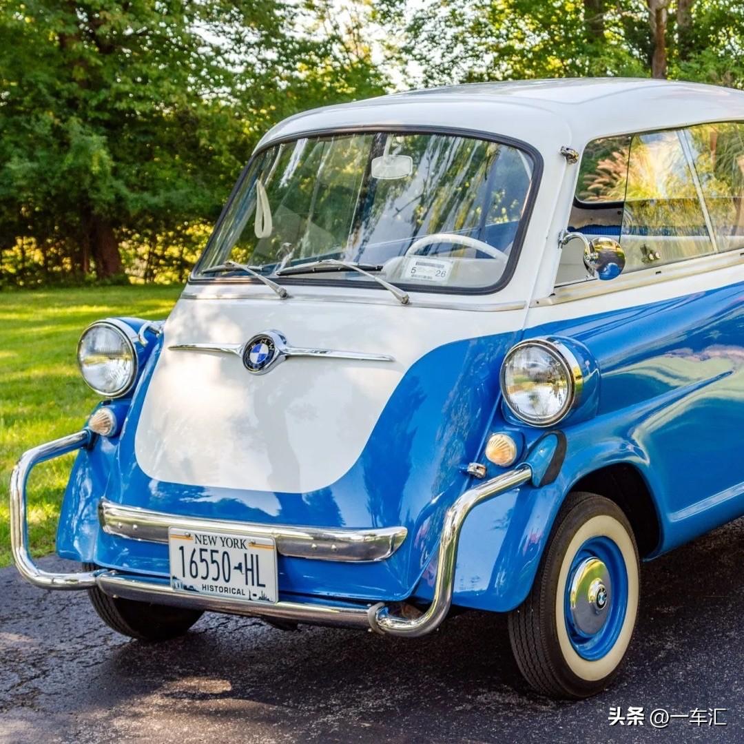 1958年的BMW Isetta 600，看起来像把“冰箱门”与家庭轿车强行拼接
