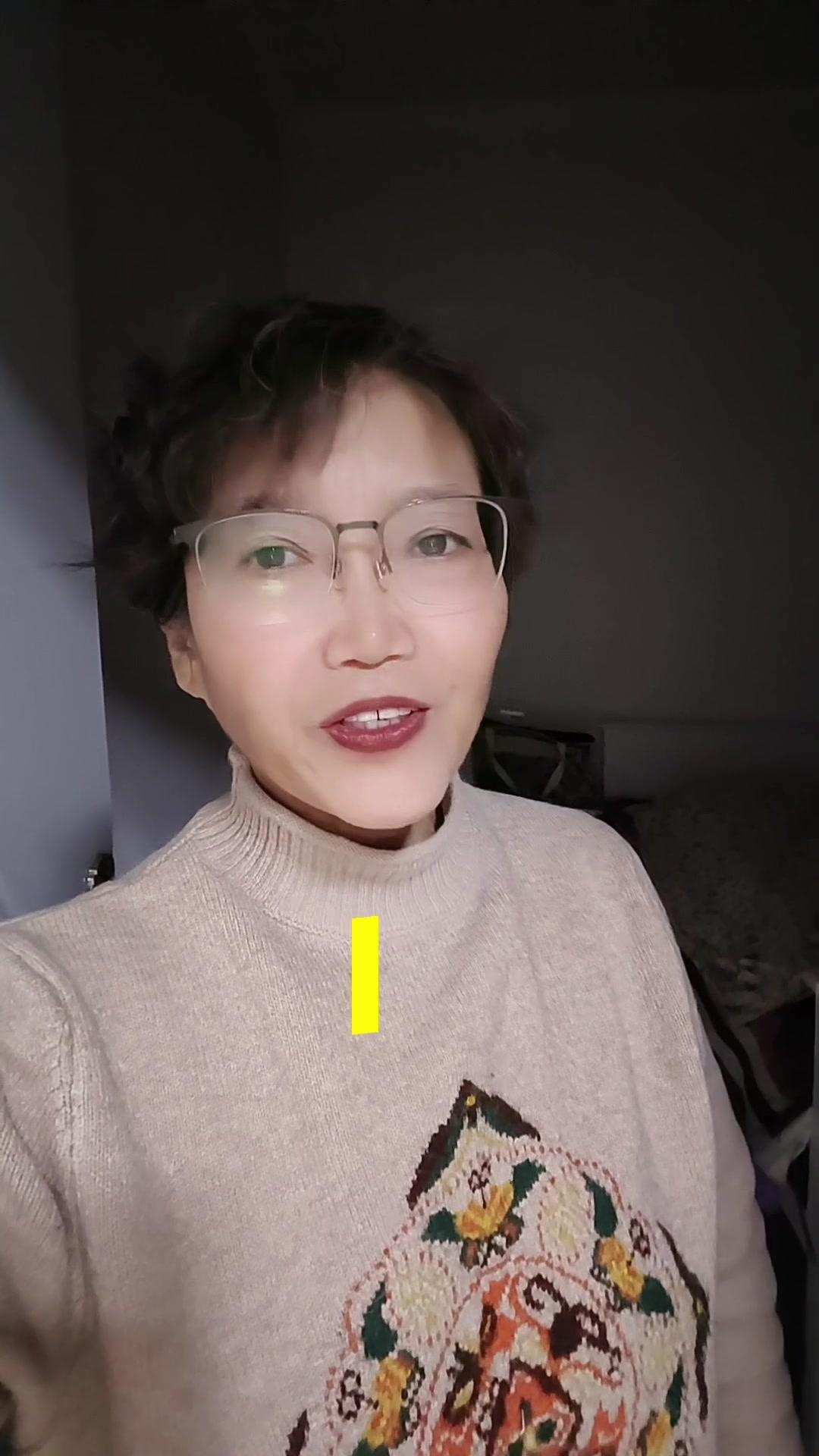人生三万天，何苦为难自己？真正能让你踏实的，不过健康、钱和内心平静这三样。
健康