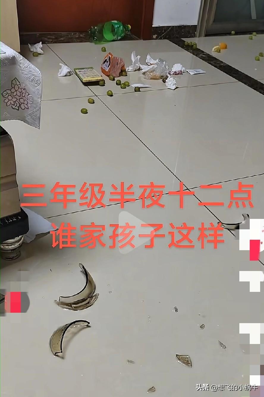 关于辅导孩子写作业打孩子这件事，我觉得我打的狠，没想到还有比我更狠的人！
看这视