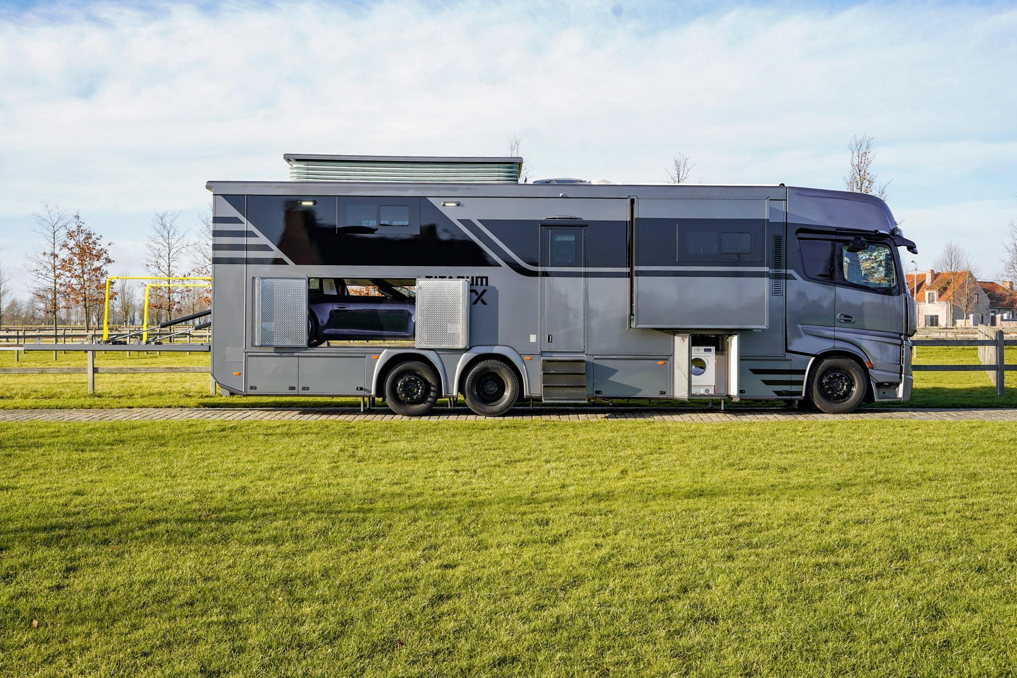 Mercedes-Benz Actros STX Racing Standard