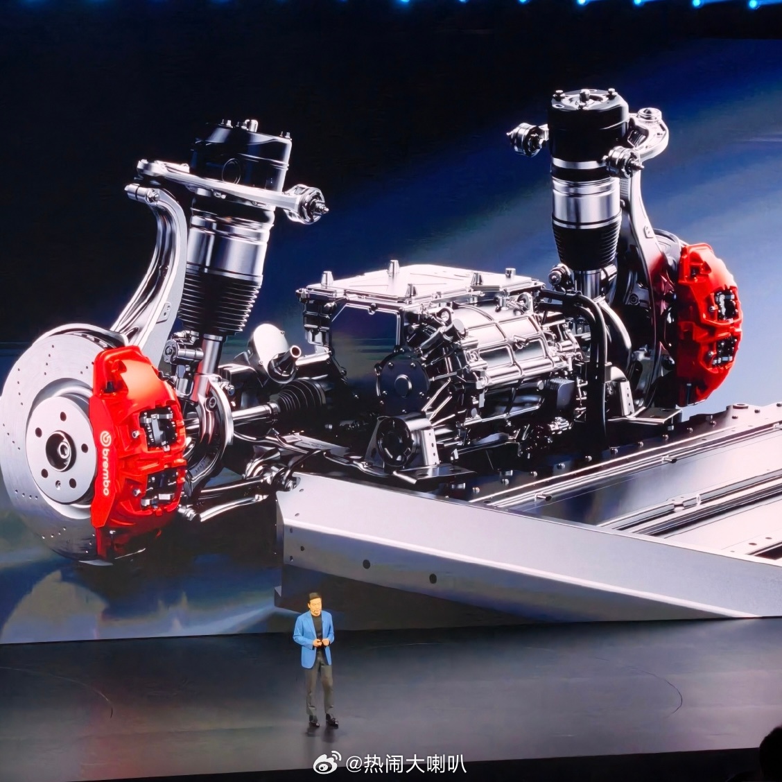 小米回应新一代SU7底盘软不是说“蛟龙底盘”吗？怎么可能软啊...还有那个获得“