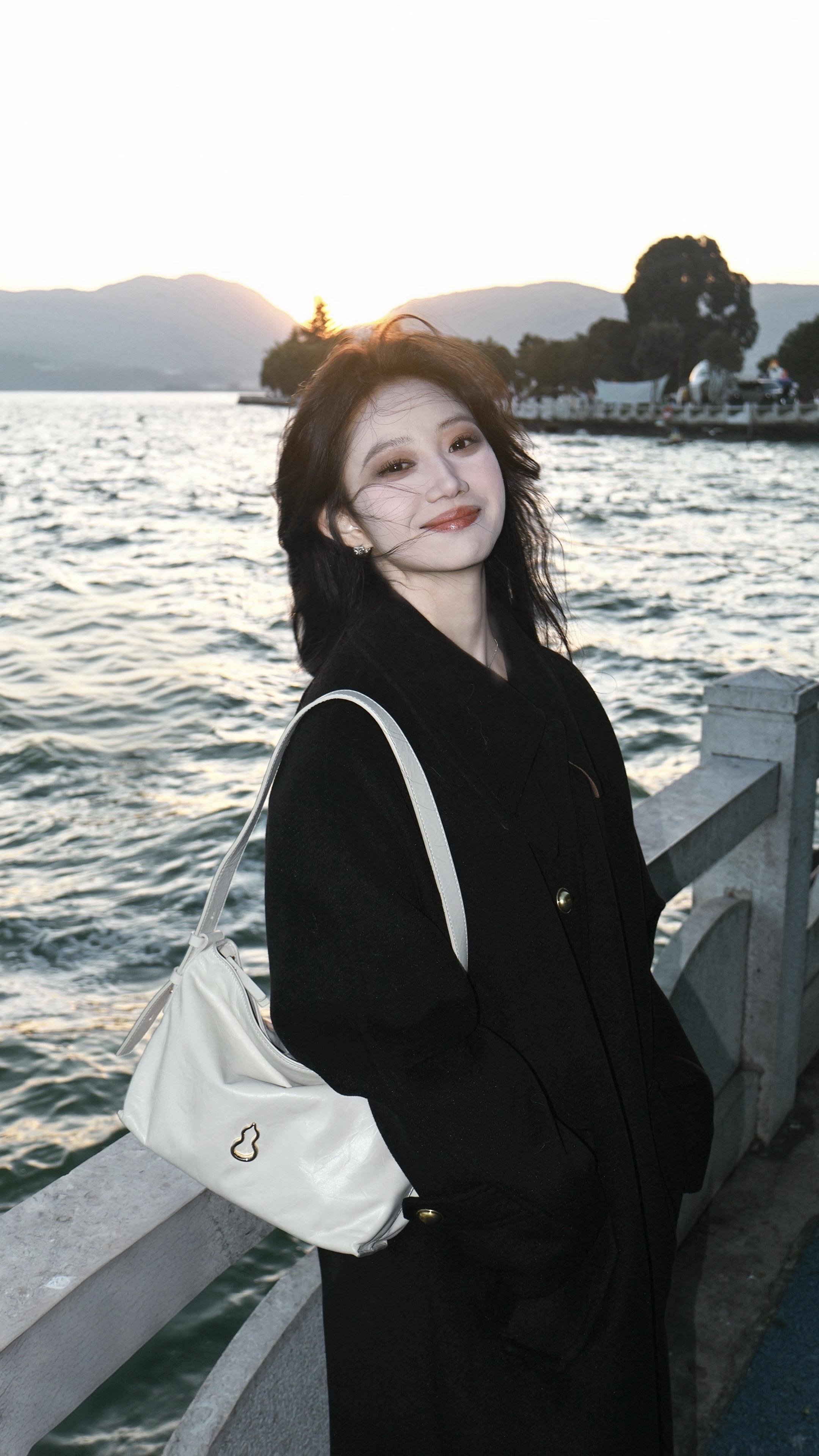 你眉目如当年流转我心间