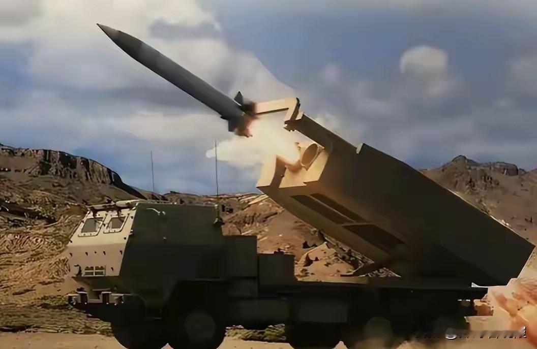 俄军炸穿乌克兰防空，炸出一意外结果：美军的秘密，终于瞒不住了