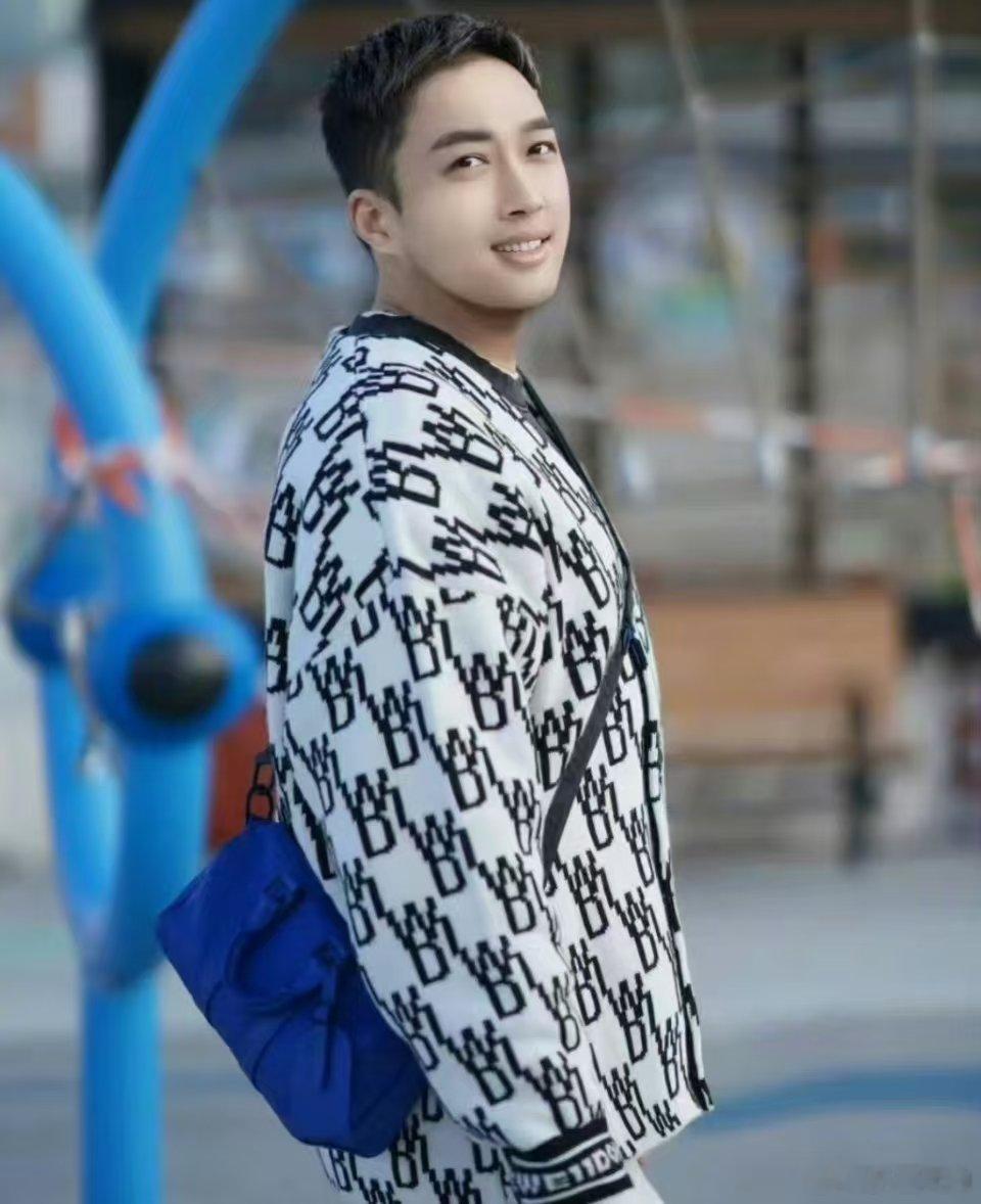 #于正曾否认过的恋情##于正否认过的恋情成真#于正否认过的恋情，看得我都不知道应