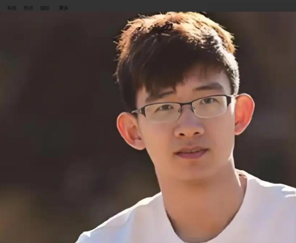 “北大学霸”刘嘉森一语惊人！他说：“我的同学里，父母有钱有势的大有人在，父母是博