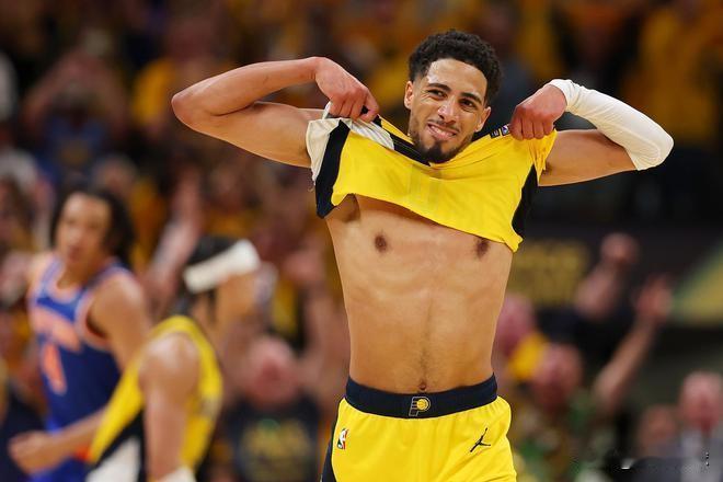 NBA总决赛又是哈利伯顿出风头，牛不牛？哈利伯顿14分10助6助中投绝杀雷霆，步