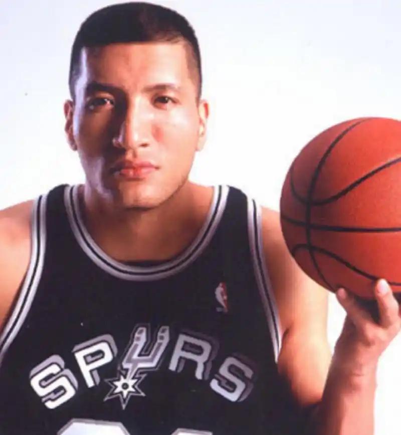 NBA的退休金制度定得特别死，只要凑够3个赛季，这份一辈子的保障就彻底锁死了。