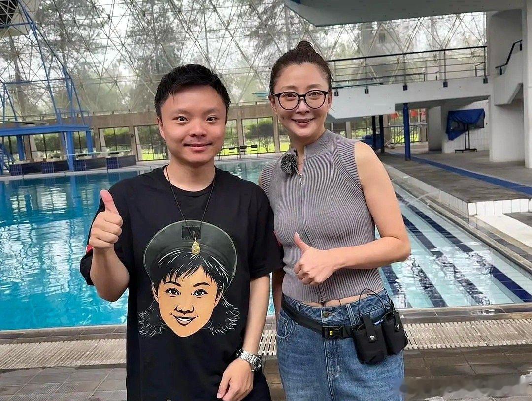 花少8纯素颜照 