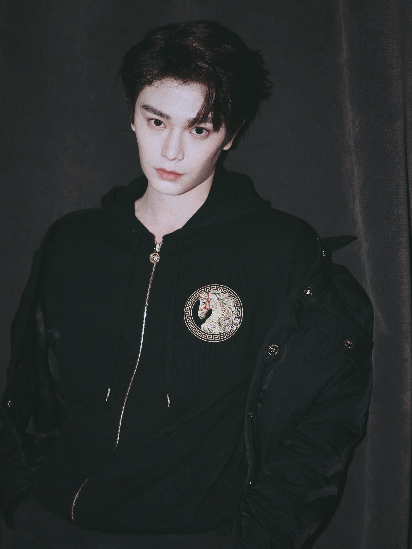 🥵花痴的本色就是明目张胆的喜欢！主打一个毫不掩饰的心动，色气腾腾才是真爱啊😏