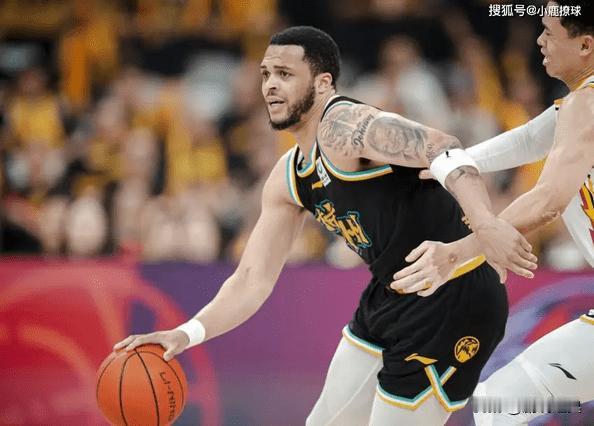 签约达成！NBA级超级后卫加盟青岛男篮，对阵广东男篮曾砍30+7+2(6)
CB