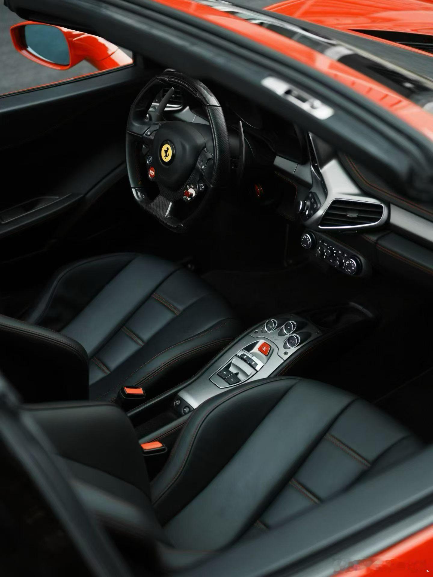 法拉利458Spider，2017年上牌，11000公里，配置齐全，查博士S 