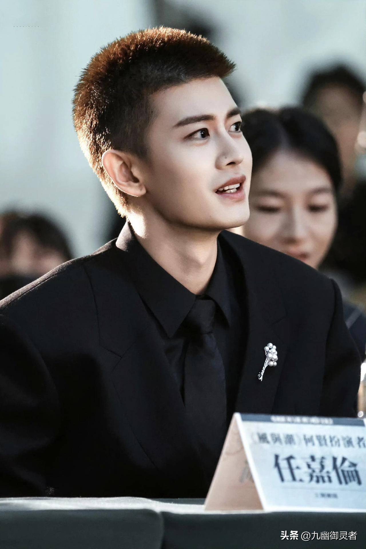 哇哇哇，不是吧❗❗❗
任嘉伦的代表作终于更新了[送心][送心]
作品栏也越拉越长