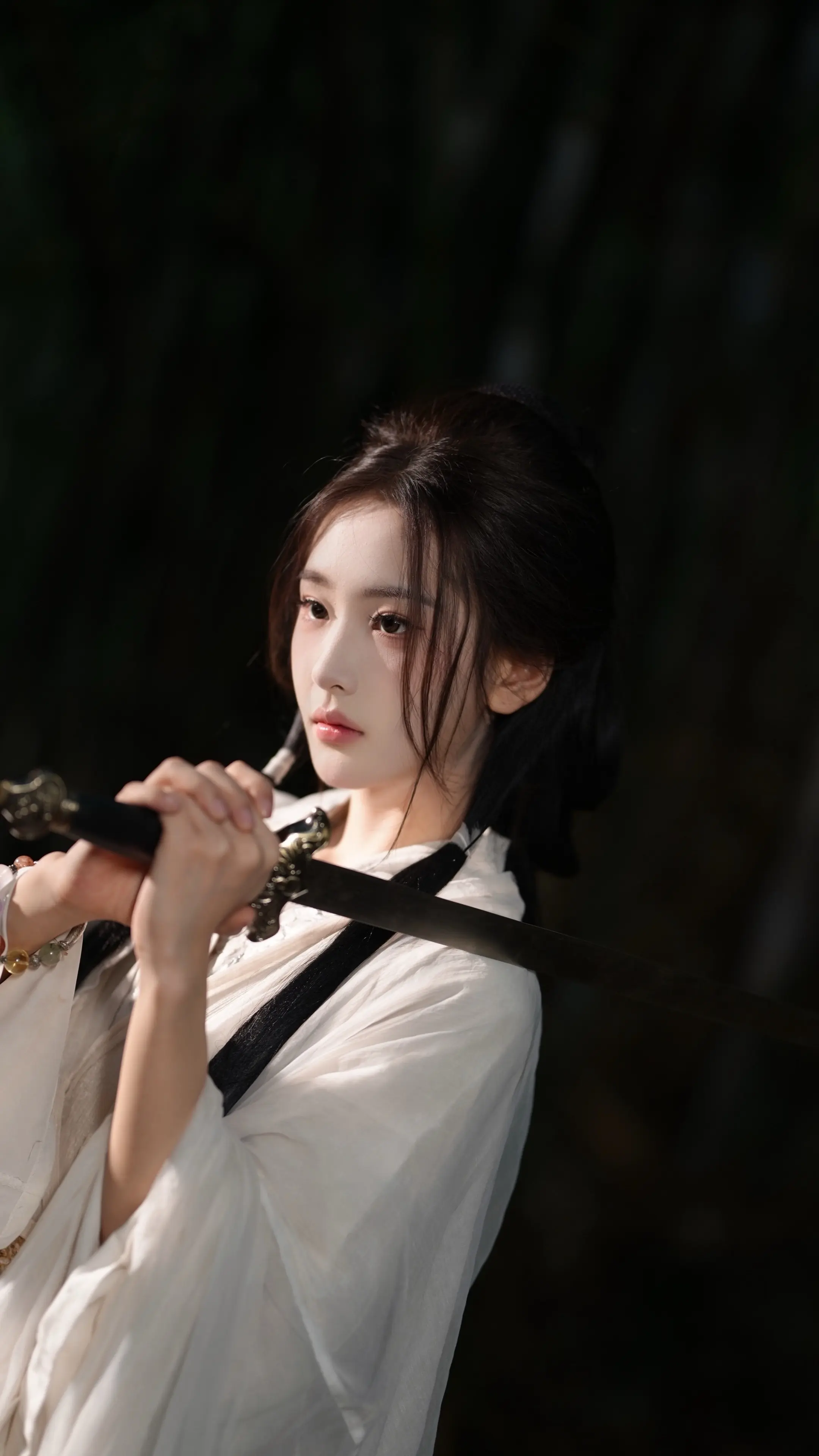 生命是一千次沉舟和一万次长芜回春。
