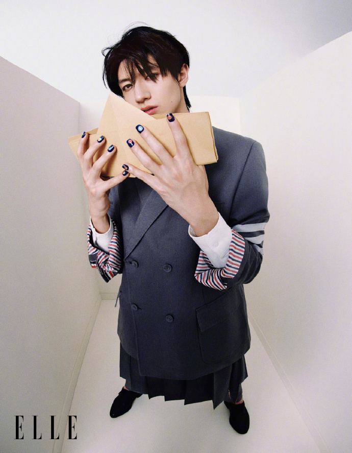 朱志鑫拍到了很喜欢的瞬间朱志鑫感谢ELLE 朱志鑫感谢ELLE,朱志鑫拍到了很喜